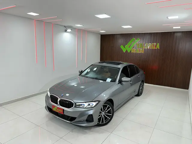 Carro BMW 320i 2023 M Sport 2.0 Turbo (Aut.)