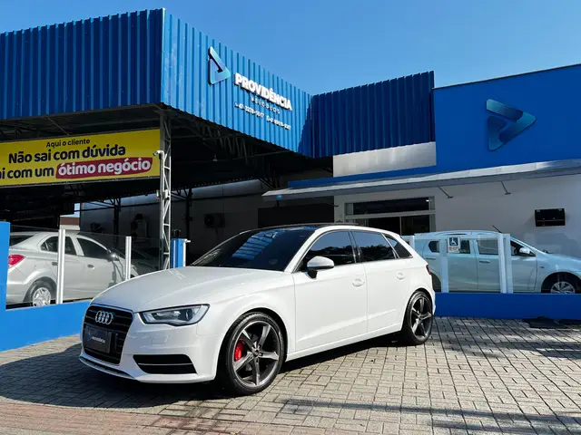 Carro Audi A3 Sportback 2016 A3 1.4 TFSI Sportback Ambiente S Tronic
