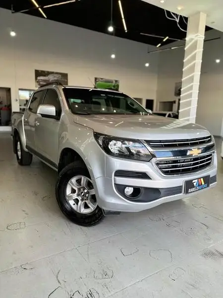 Carro Chevrolet S10 Cabine Dupla 2017 S10 2.5 ECOTEC SIDI Advantage 4x2 (Cabine Dupla)