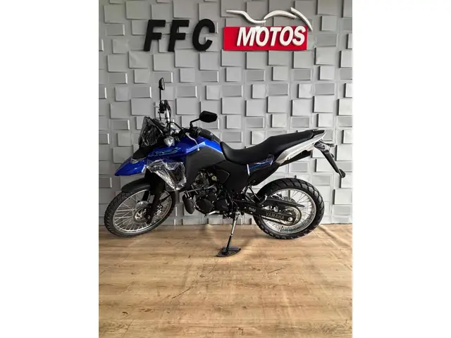 Moto Yamaha XTZ 250 Lander 2025 Connected