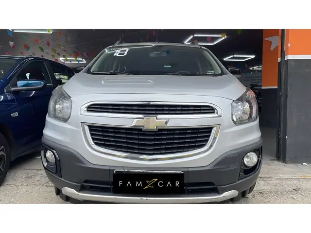Carro Chevrolet Spin 2018 Activ 1.8 (Flex) (Aut)