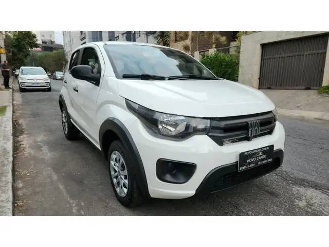 Carro Fiat Mobi 2024 Trekking 1.0