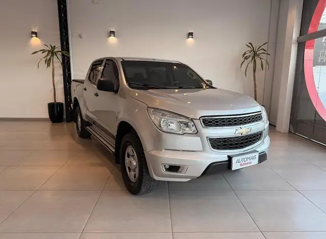 Carro Chevrolet S10 Cabine Dupla 2016 S10 2.8 CTDI LS 4WD (Cabine Dupla)