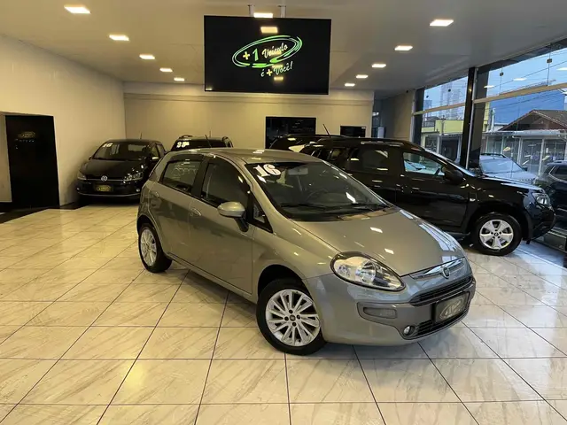 Carro Fiat Punto 2016 BlackMotion 1.8 16V (Flex)