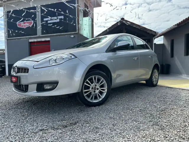 Carro Fiat Bravo 2013 Essence 1.8 16V (Flex)