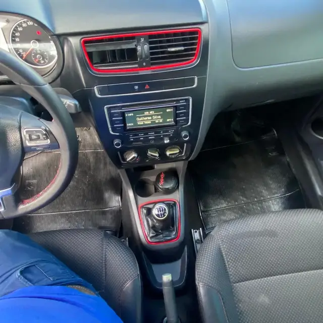 Carro Volkswagen Fox 2014 1.6 VHT Rock in Rio (Flex)