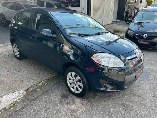 Carro Fiat Palio 2014 Attractive 1.4 8V (Flex)