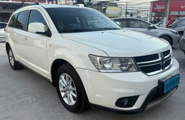 Carro Dodge Journey 2014 SXT 3.6 V6