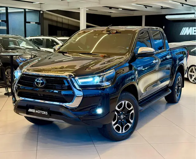 Carro Toyota Hilux Cabine Dupla 2023 SRX Limited 4x4 2.8 Diesel