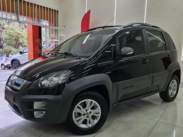 Carro Fiat Idea 2014 Adventure 1.8 16V E.TorQ (Flex)