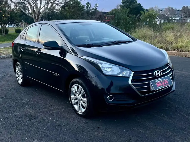 Carro Hyundai HB20S 2017 1.6 Comfort Plus (Flex)