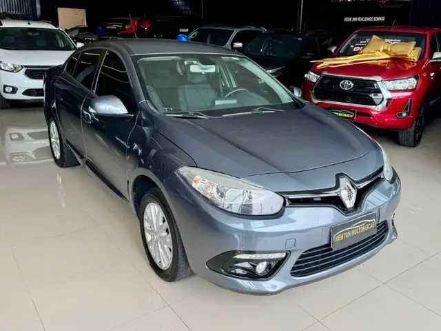 Carro Renault Fluence 2017 Sed. Dyn. Plus 2.0 16V FLEX (Aut.)