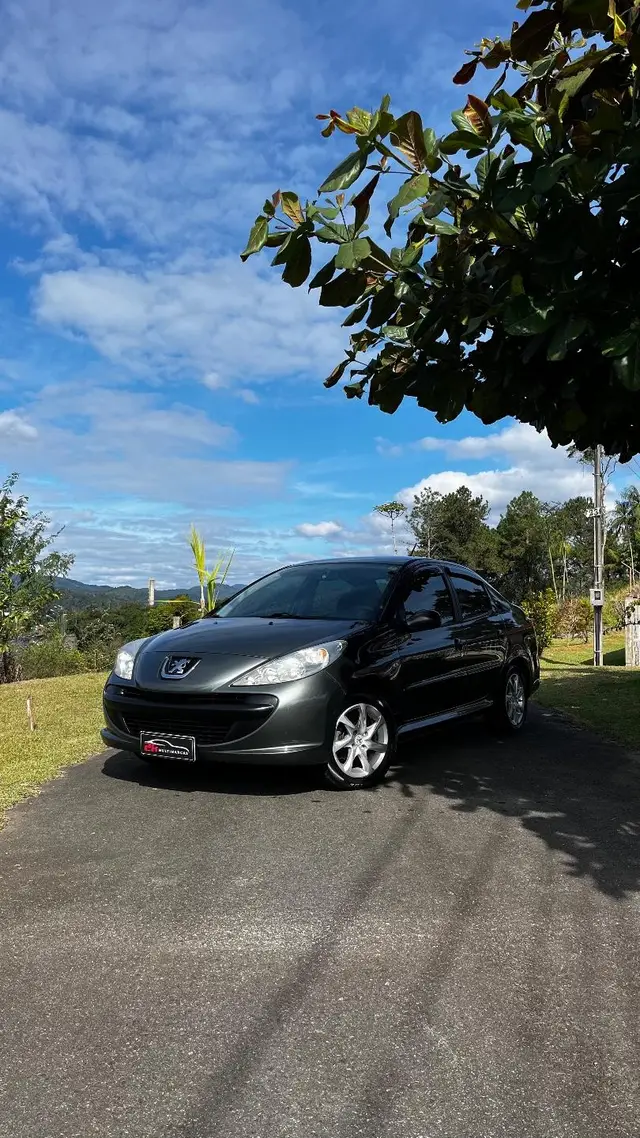 Carro Peugeot 207 Sedan 2010 207 Passion XR Sport 1.4 8V (flex)
