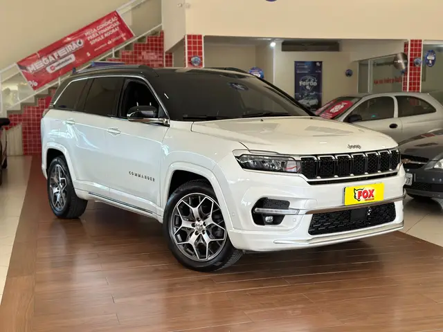 Carro Jeep Commander 2023 Overland 1.3 T270