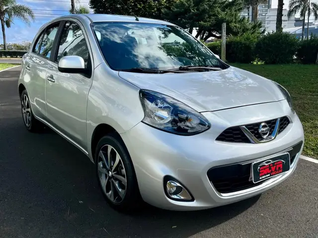 Carro Nissan March 2017 1.6 16V SL CVT (Flex)