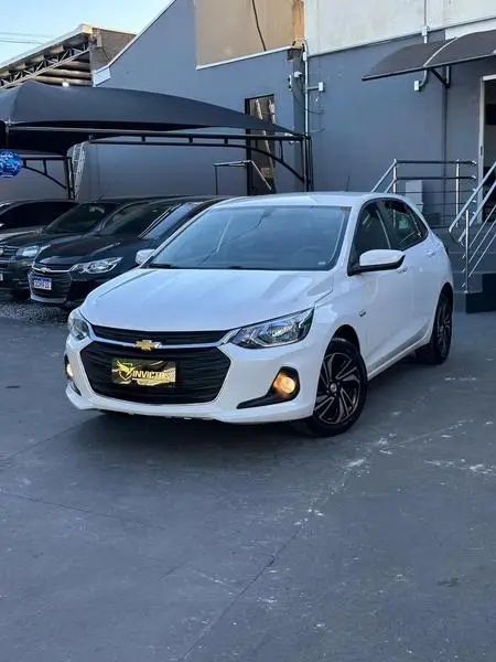 Carro Chevrolet Onix 2024 LT 1.0
