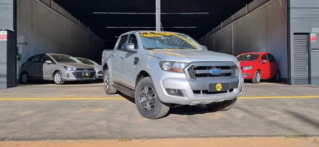 Carro Ford Ranger Cabine Dupla 2017 Ranger 2.2 TD XLS CD 4x4 (Aut)