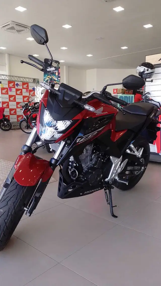 Moto Honda CB 300F Twister 2025 (ABS)
