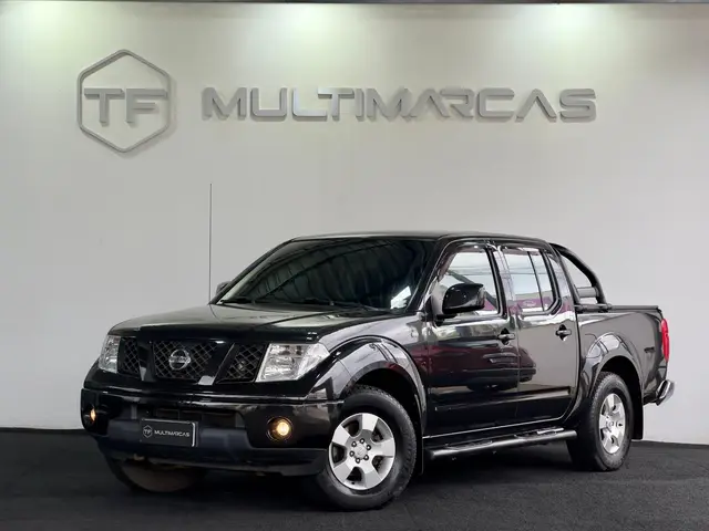 Carro Nissan Frontier 2013 XE 4x2 2.5 16V (cab. dupla)