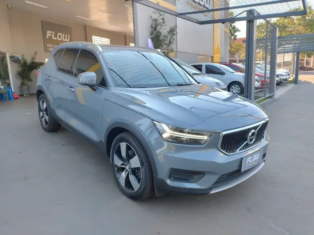 Carro Volvo XC40 2020 2.0 T5 Momentum AWD