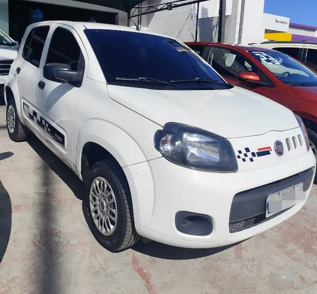 Carro Fiat Uno 2016 Vivace 1.0 8V (Flex) 4p