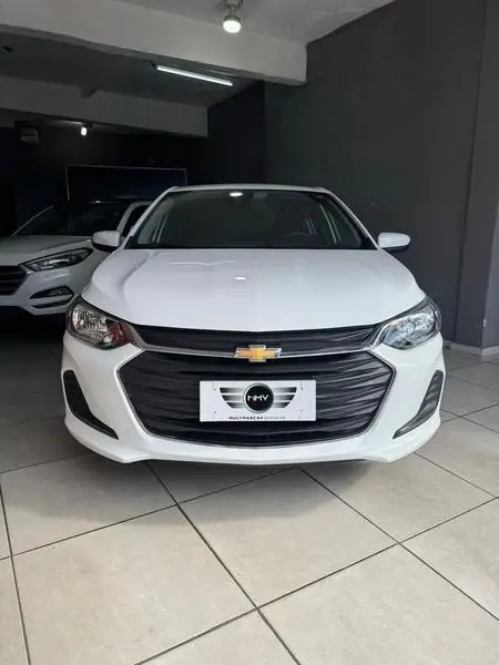 Carro Chevrolet Onix Plus 2020 1.0 LT (Flex)