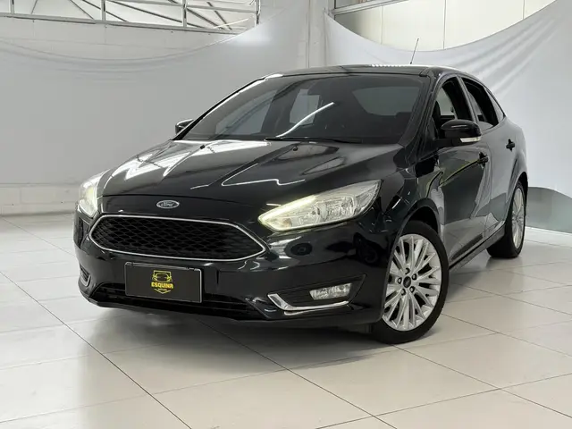 Carro Ford Focus Sedan 2018 SE Plus 2.0 PowerShift