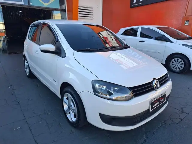 Carro Volkswagen Fox 2013 1.6 VHT I-Motion (Flex)