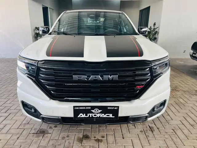 Carro RAM Rampage 2024 R/T 2.0 Turbo