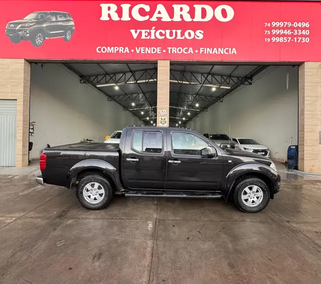 Carro Nissan Frontier 2014 S 2.5 TD CD 4x2