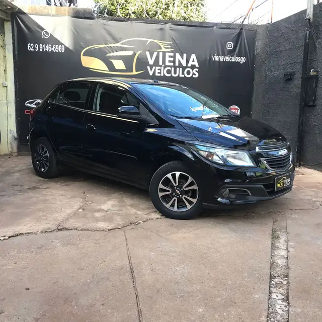 Carro Chevrolet Onix 2014 HATCH LTZ 1.4 8V FlexPower 5p Mec.