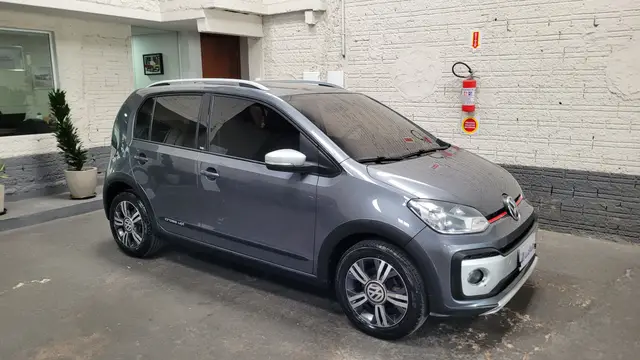 Carro Volkswagen Up! 2018 1.0 12v TSI E-Flex Cross
