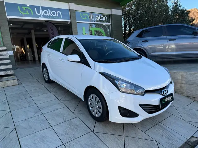Carro Hyundai HB20S 2015 1.0 Comfort Plus (Flex)