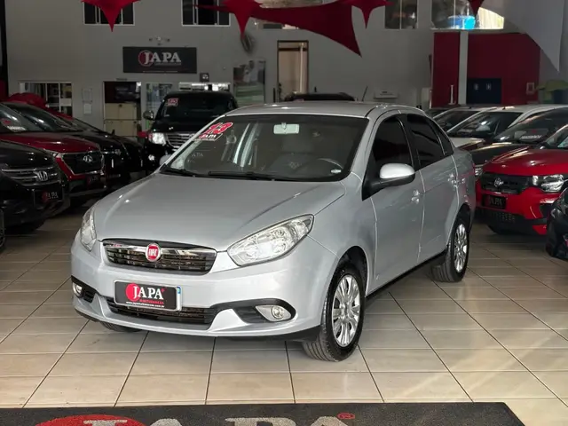 Carro Fiat Grand Siena 2013 Evo Attractive 1.4 8V (Flex)