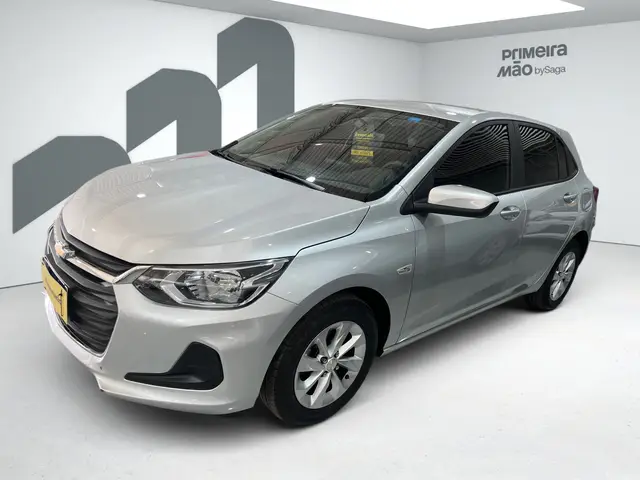 Carro Chevrolet Onix 2023 LT 1.0