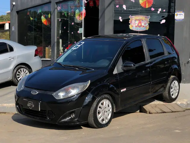Carro Ford Fiesta Hatch 2013 Rocam 1.0 (Flex)
