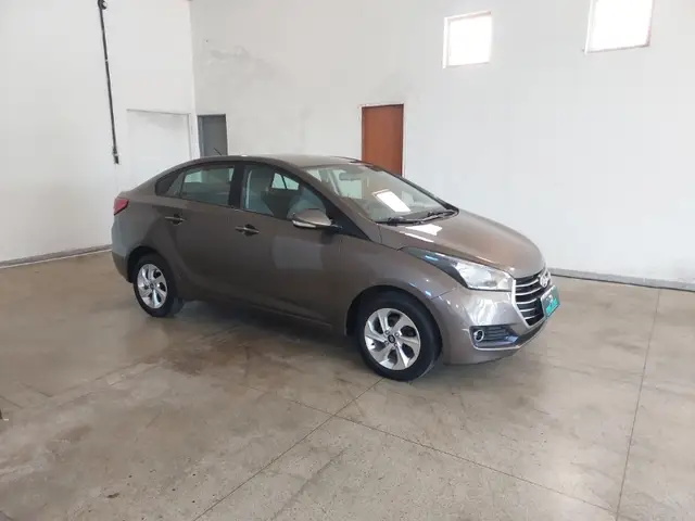 Carro Hyundai HB20S 2016 1.6 Comfort Plus (Flex)