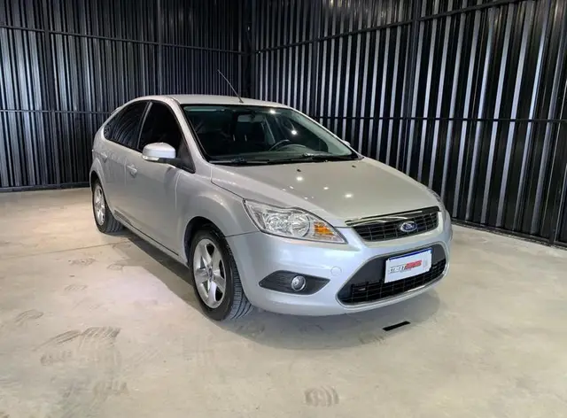 Carro Ford Focus Hatch 2013 1.6 16V Flex Aut. 5p