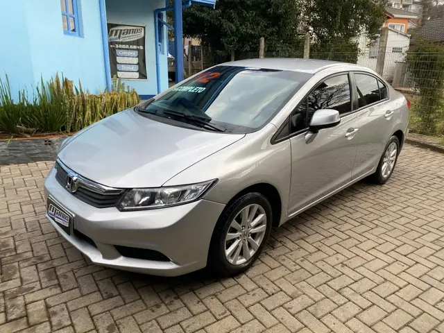 Carro Honda Civic 2012 New  LXS 1.8 16V i-VTEC (Flex)