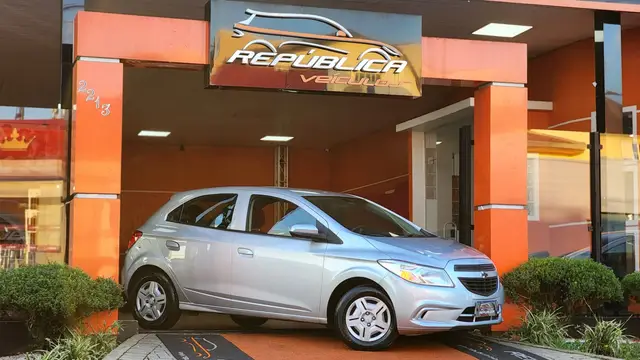 Carro Chevrolet Onix 2018 1.0 Joy SPE/4