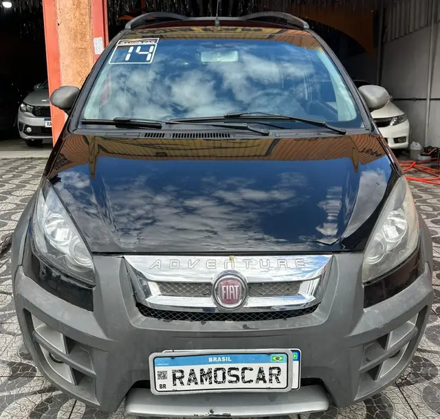 Carro Fiat Idea 2014 Adventure 1.8 16V E.TorQ (Flex)