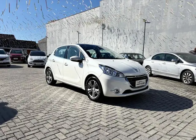 Carro Peugeot 208 2014 Active 1.5 8V (Flex)