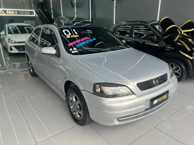 Carro Chevrolet Astra Hatch 2001 GL 1.8 MPFi