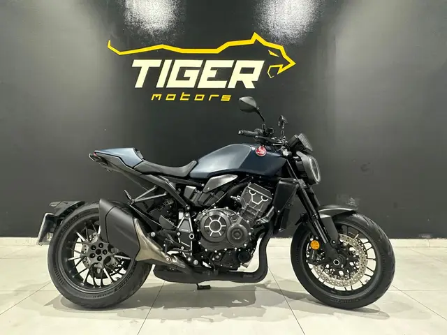 Moto Honda CB 1000R 2024 Black Edition