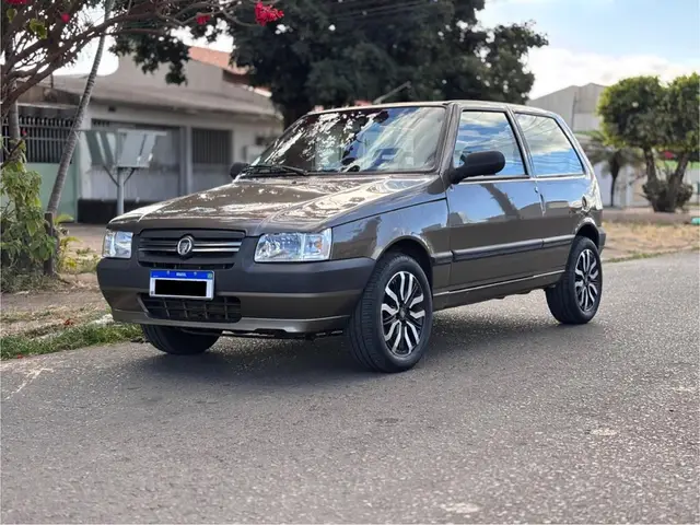 Carro Fiat Uno Mille 2012 Fire Economy 1.0 (Flex) 4p