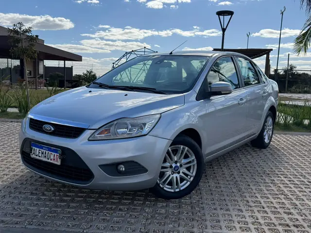 Carro Ford Focus Sedan 2013 GLX 2.0 16V (Flex) (Aut)