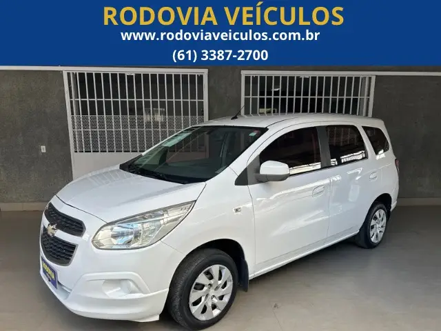 Carro Chevrolet Spin 2014 LT 5S 1.8 (Flex)