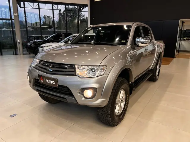 Carro Mitsubishi L200 Triton Sport 2014 3.2 DID-H HPE 4WD (Aut)