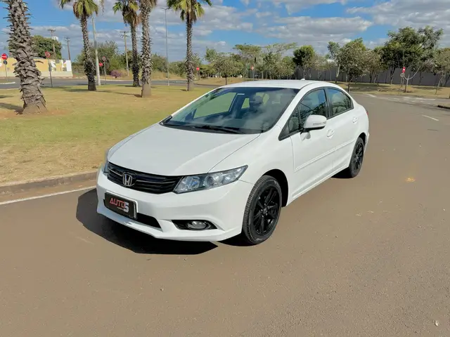 Carro Honda Civic 2013 New  LXL 1.8 16V i-VTEC (Flex)