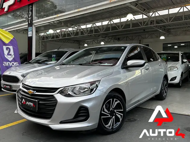 Carro Chevrolet Onix Plus 2022 1.0 LT (Flex)
